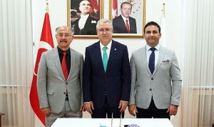 egeli-akademisyen-doc-dr-ilgaroglu-ingilterede-farabi-felsefesine-yonelik-arastirmalarda-bulunacak-kpZX5bUc.jpg