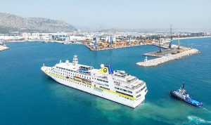 qterminals-antalya-limani-yilin-ilk-kruvaziyer-gemisi-olan-hamburgu-agirladi-2jiQ3Wqe.jpg