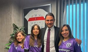 surat-kargodan-kadin-calisanlarina-anlamli-hediye-C6HLscDP.jpg