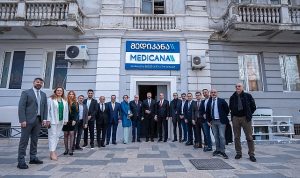 turkiyenin-basarili-saglik-grubu-medicana-tiflis-temsilcilik-ofisini-hizmete-acti-NaQ3QjN6.jpg
