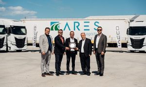 ares-logistics-50-adetlik-iveco-s-way-siparisinin-11-adetini-teslim-aldi-kjyeCuqL.jpg