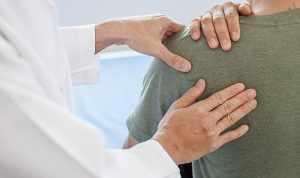 dikkat-omuz-agrisi-parkinson-belirtilerinden-biri-olabilir-fgARKaBQ.jpg