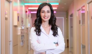 sinav-stresi-beslenme-duzenini-de-etkiliyor-sinav-donemlerinde-cikolata-cay-ve-kahve-daha-cok-skiZ992G.jpg