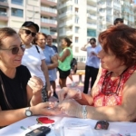 konakin-parklarinda-saglik-var-once-spor-sonra-tarama.jpg