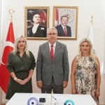 egeli-akademisyenden-melisa-bitkisini-ilac-sektorune-kazandiracak-proje.jpg