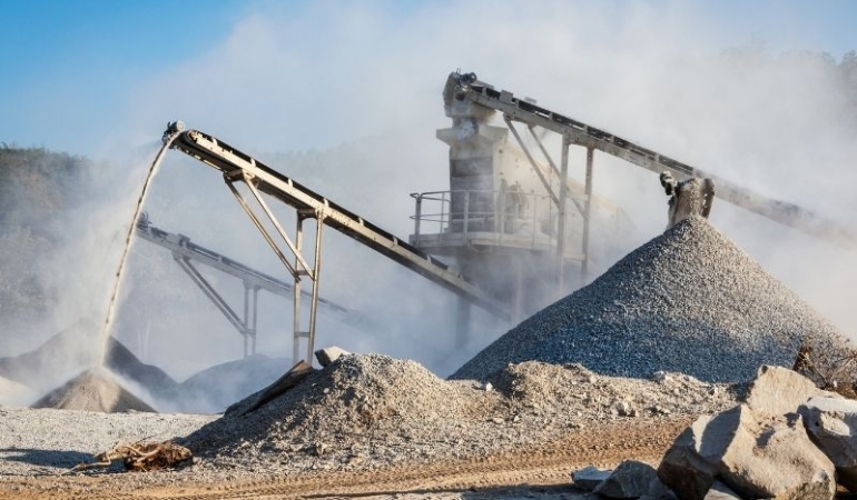 İnşaat ve Madencilik Sektöründe Kırma Eleme Tesisi, Çeneli Kırıcı ve Konkasör