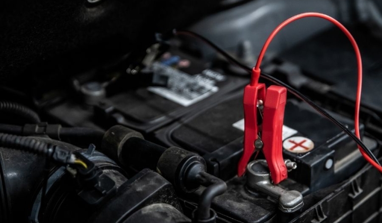 Esenler, Bağcılar ve Bahçelievler’de Akü Değişimi ve Servis Hizmetleri