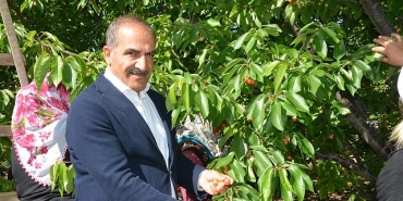 ucak-don-kirazi-kiraz-ihracati-vurdu.jpg