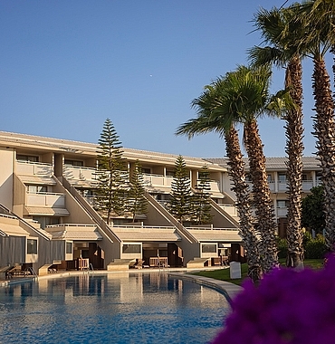 zamanin-yavas-aktigi-bir-cennet-hilton-dalaman-sarigerme-resort-spa.jpg