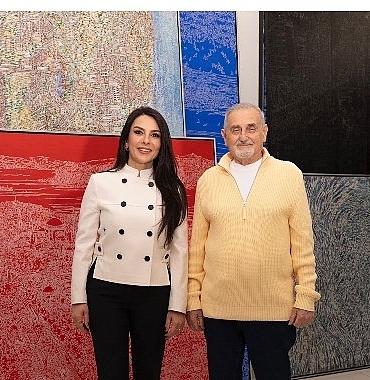 devrim-erbilin-sanat-yolculugu-beyaz-perdede-sm-sanat-katkilariyla-hayata-gecen-devrim-erbil-gokyuzu-oyle-maviydi-ki-izleyiciyle-bulusuyor.jpg
