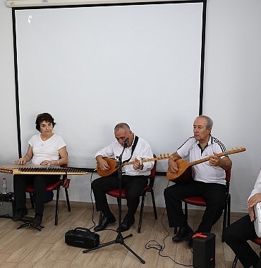 Mavi Ev alzheimer hastalarına ve yakınlarına moral oluyor