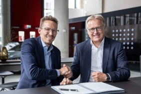 FUCHS ve Mercedes-Benz stratejik iş ortaklığını uzattı